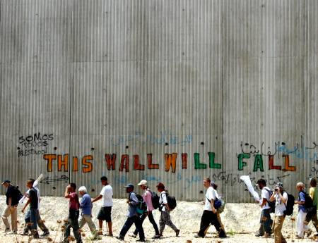 wall_will_fall.jpg