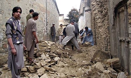print:Afghanistan earthquake: Pakistan army leads rescue as death toll ...
